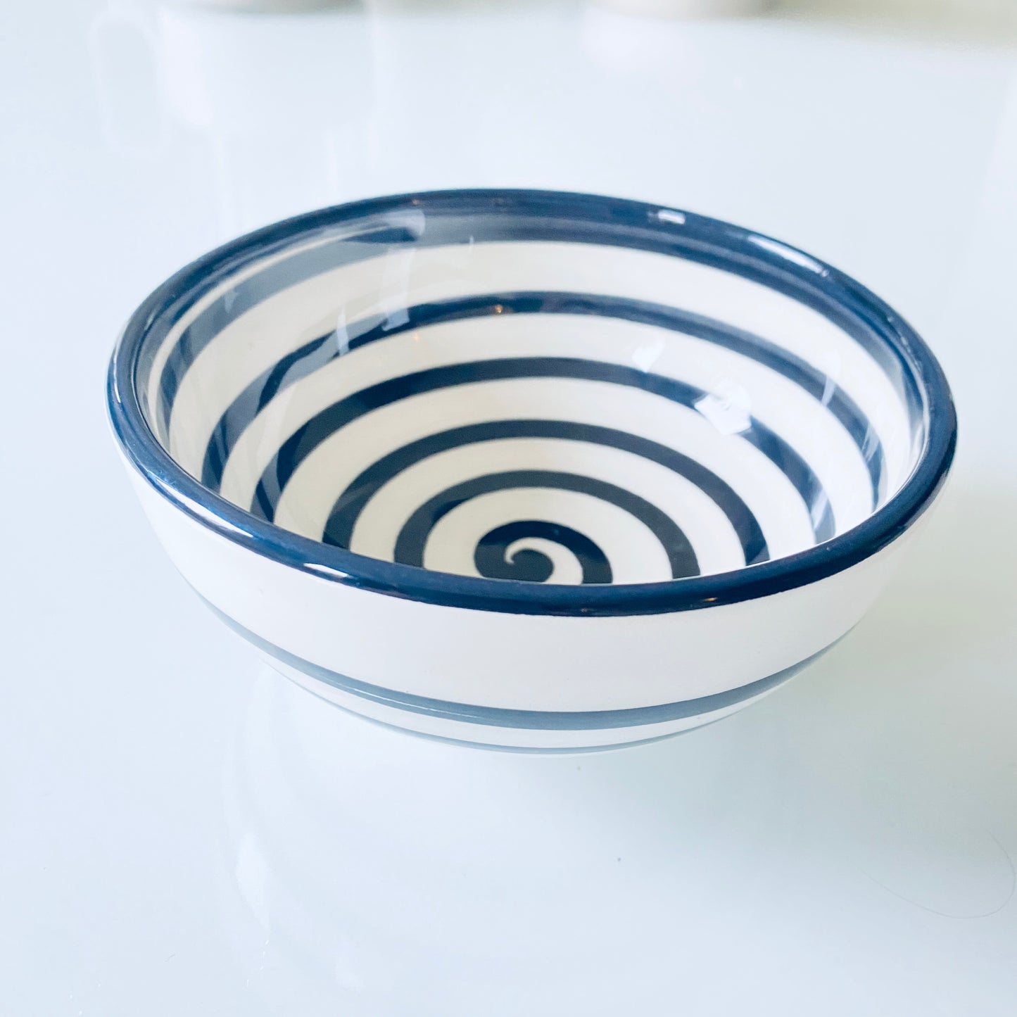 Porcelaine noire et blanche – Design graphique et épuré - NEW !