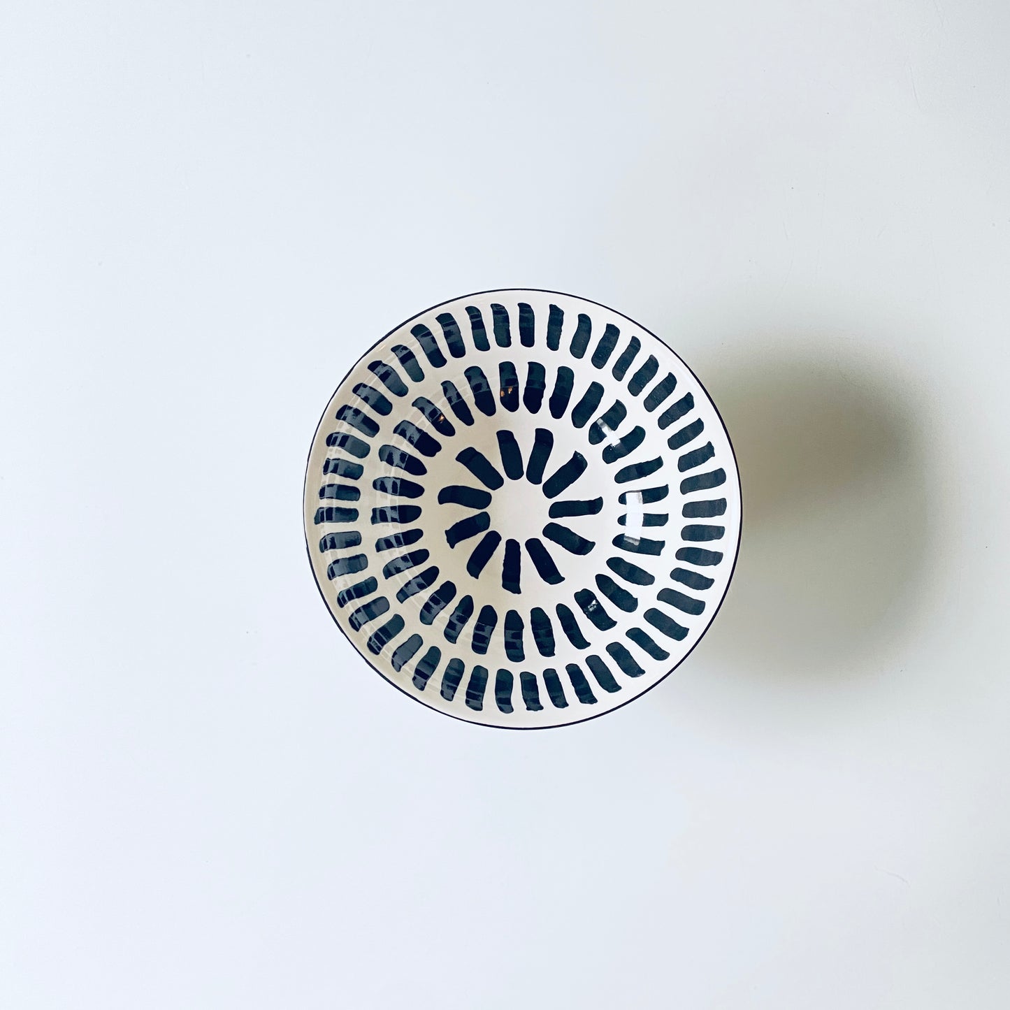 Porcelaine noire et blanche – Design graphique et épuré - NEW !