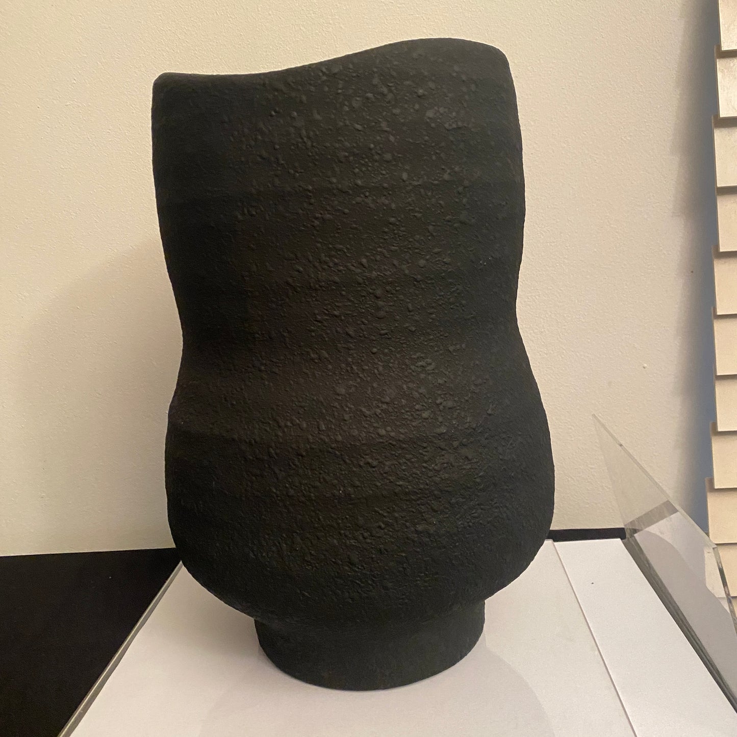 Pot/vase Kuro en céramique noire NEW !