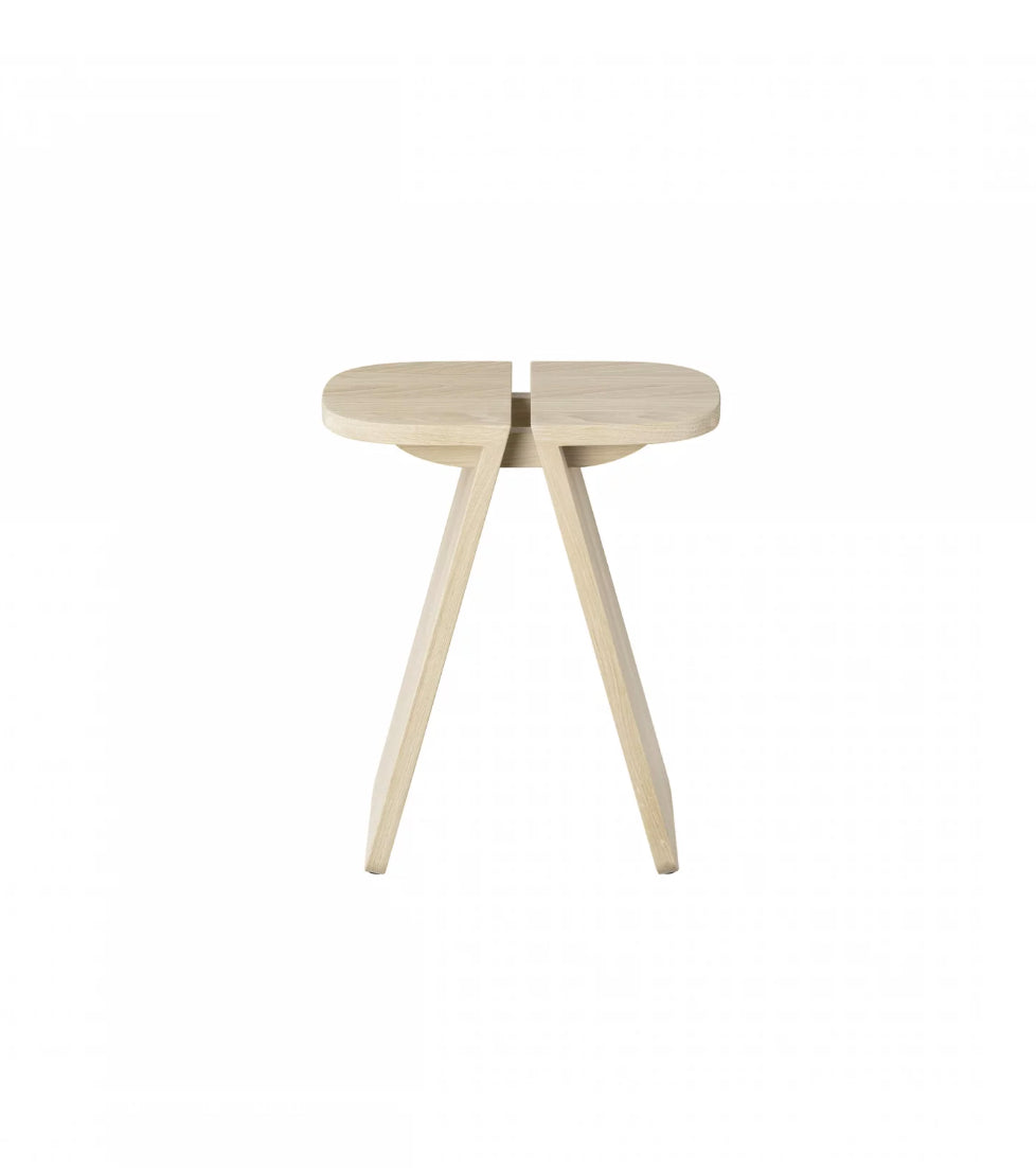 Tabouret en chêne Miyaké - 2 coloris