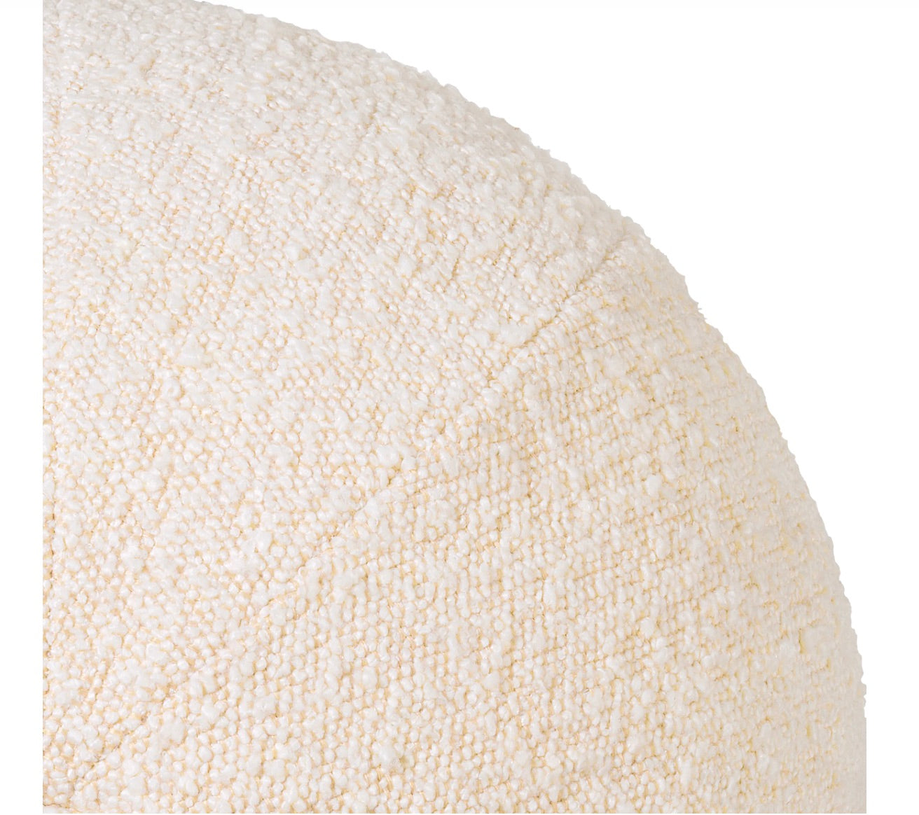 Coussin boule bouclé